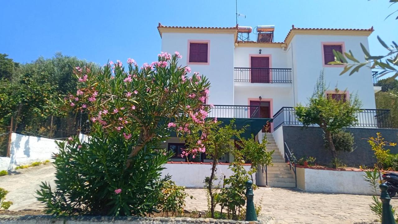 Anessis Cosmos Aparthotel Anaxos Buitenkant foto