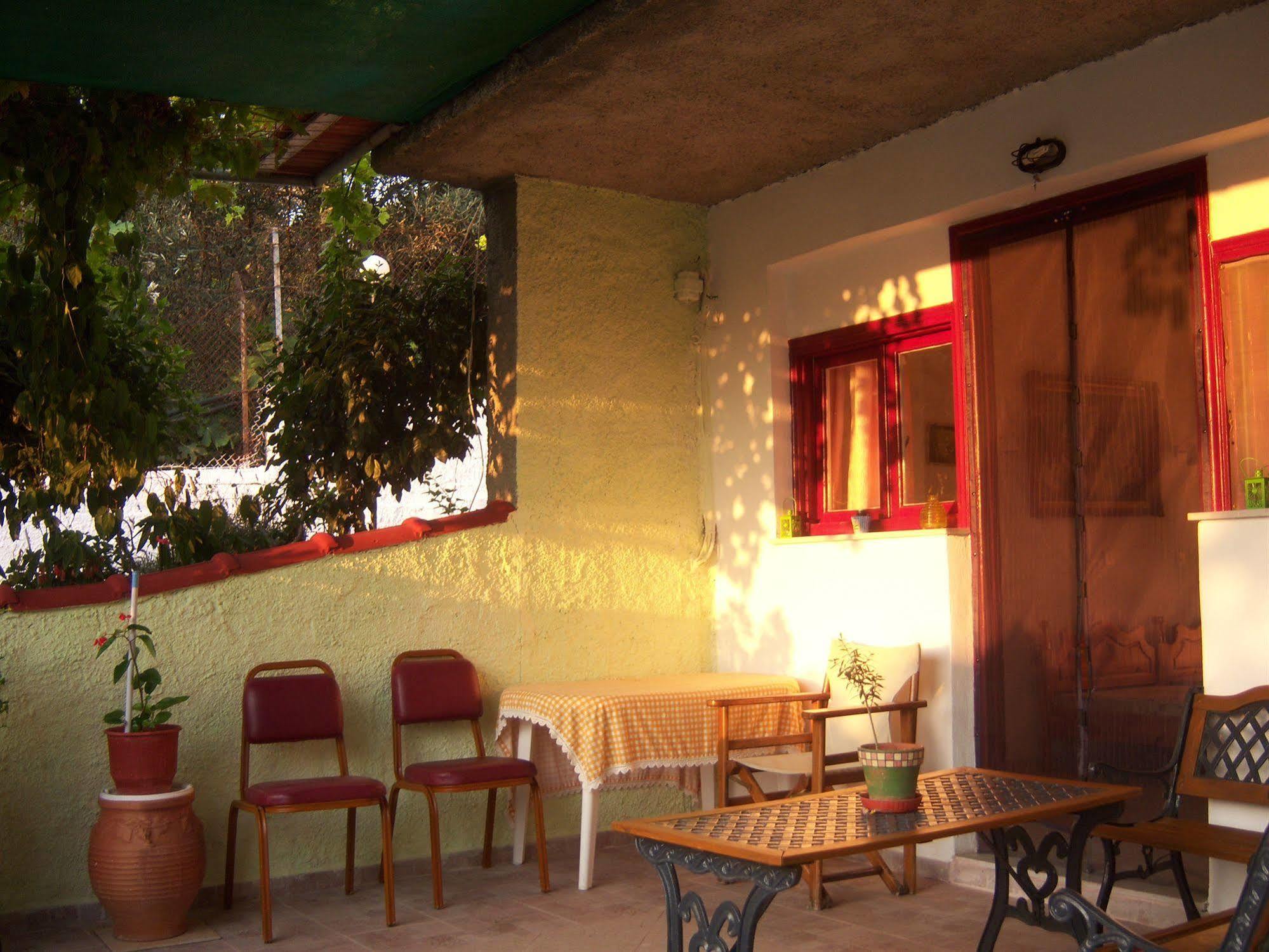 Anessis Cosmos Aparthotel Anaxos Buitenkant foto